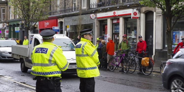 Edynburg i Lothian: mandaty za nieprzepisowe wyprzedzanie rowerzystów