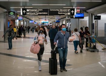 Szkocja: ogłoszono zmianę dotyczącą noszenia masek. Pracownicy muszą się przygotować