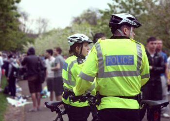 Policja w Edynburgu rusza na starcie z młodocianymi chuliganami: „Wiemy, że coś dużego szykuje się w weekend”