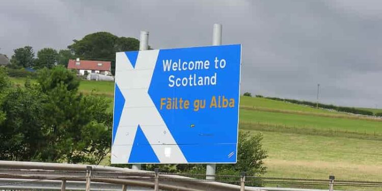 Szkocja: kolejny krok do porzucenia lockdownu. Od dziś możemy więcej!