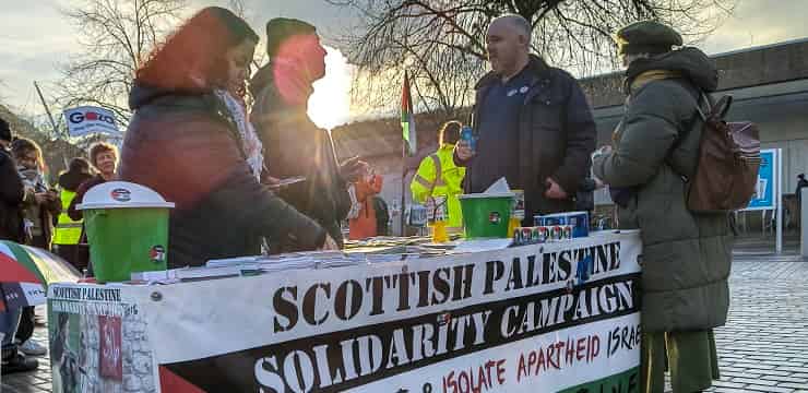 Scottish parliament march Edynburg.online